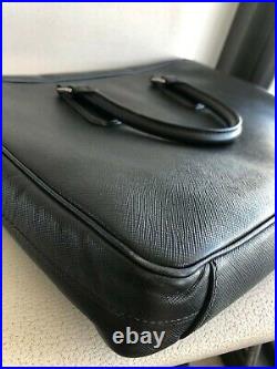 Authentic Prada lux saffiano laptop bag, unisex