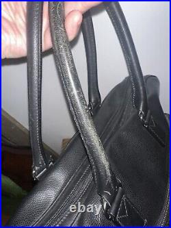 Authentic Salvatore Ferragamo Black Leather Messenger Briefcase Laptop Bag