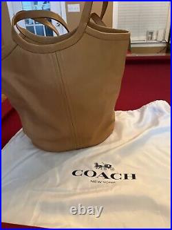 Coach bae laptop tote With Dust Bag