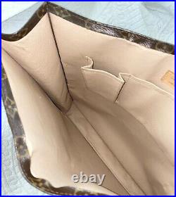Louis Vuitton Classic Tote Bag Sac Plat NM fits Laptop / Shopping Purse