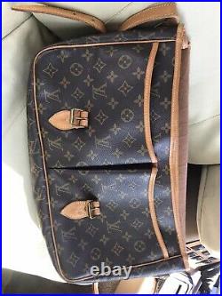 Louis Vuitton Gibeciere GM Monogram Messenger Shoulder Tote Laptop Bag M42246