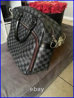 Louis Vuittons handbag authentic used