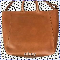 Madewell The Abroad Tote Leather Bag Desert Camel holds 13 laptop AH913 brown