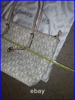 Michael Kors Travel Bag Jet Set Vanilla MK Collection comes with LOGO Dust Cover
