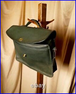 Vintage COACH Green Tanned Leather Messenger Laptop Crossbody Bag Purse